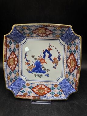 Decorative Japanese Imari-Style Porcelain Square Square Bowl - Blue & Red Floral